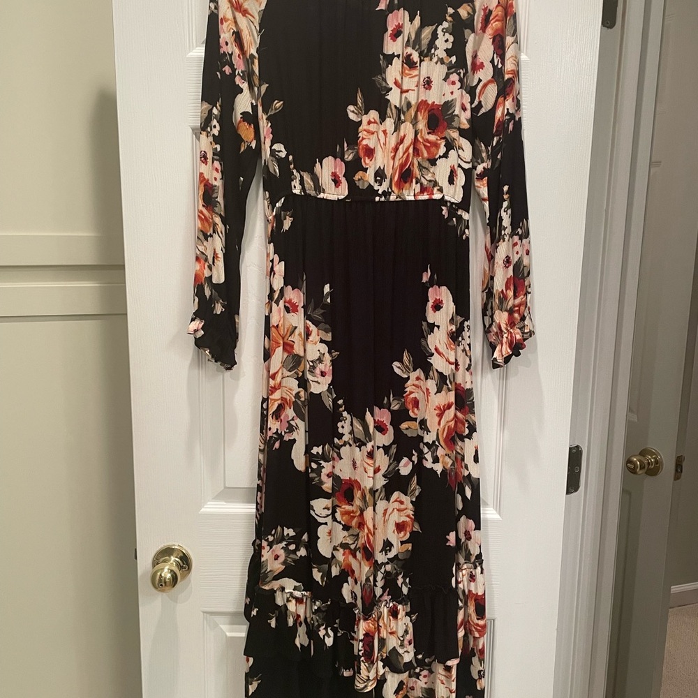 Dress - Picture 2 of 5